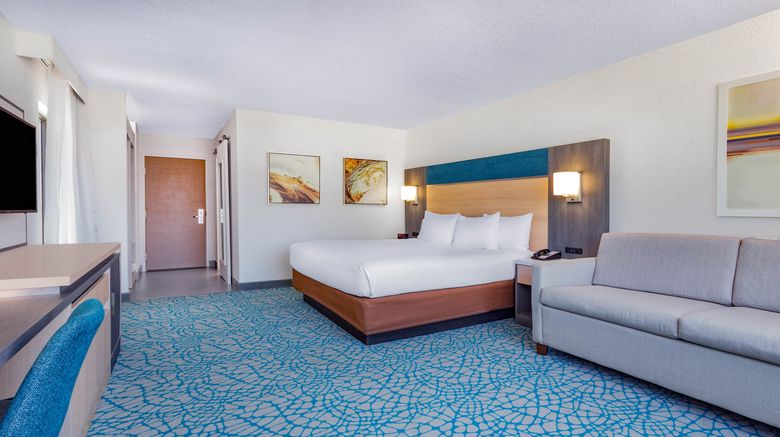 <b>Holiday Inn Resort Kissimmee by the Park Room</b>. Images powered by <a href="https://www.leonardoworldwide.com/" title="Leonardo Worldwide" target="_blank">Leonardo</a>.