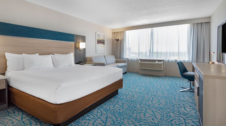 <b>Holiday Inn Resort Kissimmee by the Park Room</b>. Images powered by <a href="https://www.leonardoworldwide.com/" title="Leonardo Worldwide" target="_blank">Leonardo</a>.