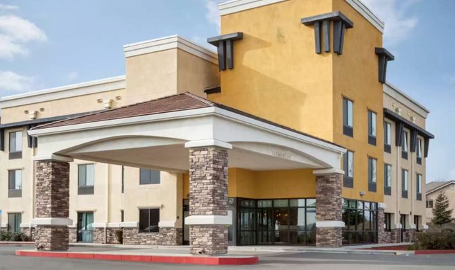 University Hotel Davis Area Exterior