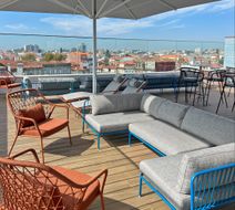 Wine & Books Lisboa Hotel Exterior