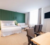 Hotel Mondragon Room