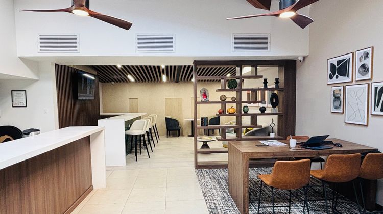 Holiday Inn Hotel & Suites Restaurant