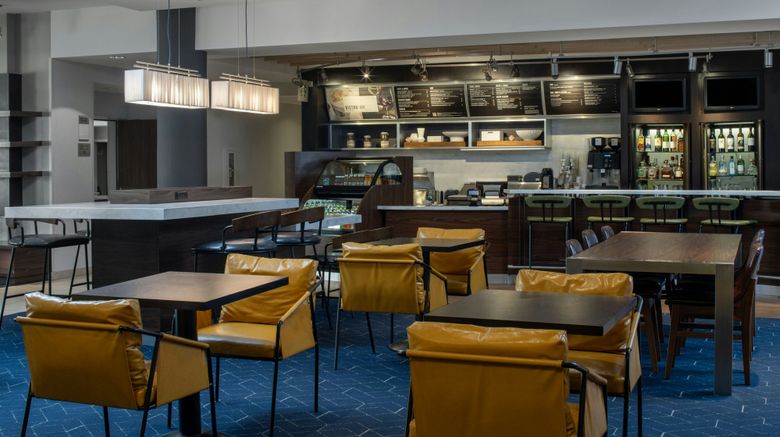 <b>Courtyard Jackson Airport/Pearl Restaurant</b>. Images powered by <a href="https://www.leonardoworldwide.com/" title="Leonardo Worldwide" target="_blank">Leonardo</a>.