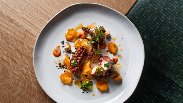 <b>Six Senses Crans-Montana Restaurant</b>. Images powered by <a href="https://www.leonardoworldwide.com/" title="Leonardo Worldwide" target="_blank">Leonardo</a>.