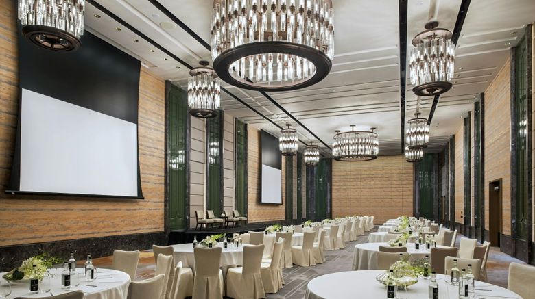 <b>The St. Regis Hong Kong Meeting</b>. Images powered by <a href="https://www.leonardoworldwide.com/" title="Leonardo Worldwide" target="_blank">Leonardo</a>.