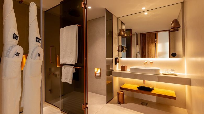 <b>3HB Faro Room</b>. Images powered by <a href=https://www.travelagewest.com/Hotels/Faro-Portugal/