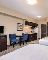 Kindersley All Suites Hotel