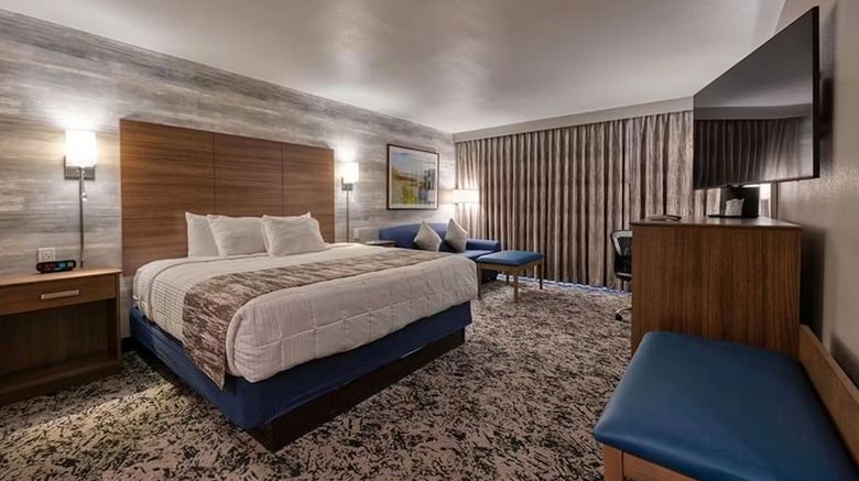 <b>MCM Elegante Hotel Room</b>. Images powered by <a href="https://www.leonardoworldwide.com/" title="Leonardo Worldwide" target="_blank">Leonardo</a>.