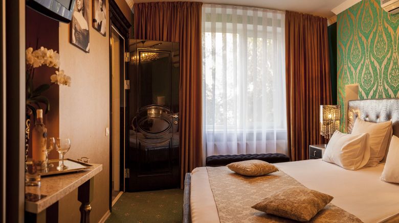 <b>Weekend Boutique Hotel Room</b>. Images powered by <a href="https://www.leonardoworldwide.com/" title="Leonardo Worldwide" target="_blank">Leonardo</a>.