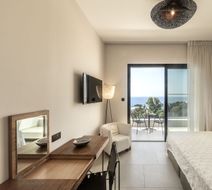 Anemi Hotel and Suites Room