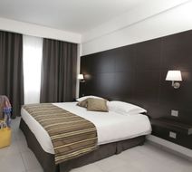 Anemi Hotel and Suites Room