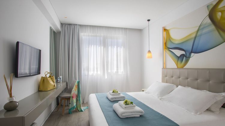 Anemi Hotel and Suites Room