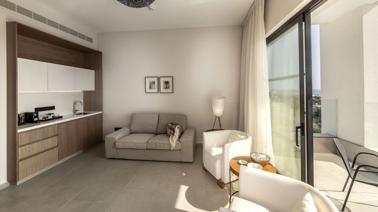 Anemi Hotel and Suites Room
