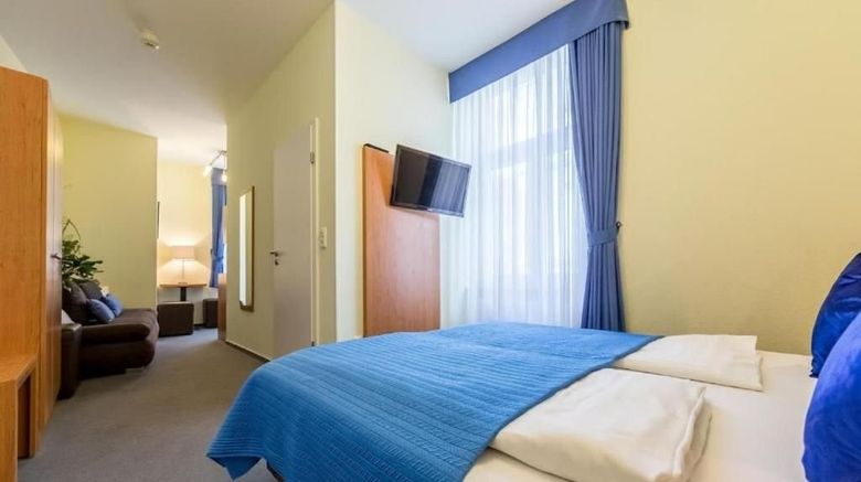 <b>Expo Hotel Room</b>. Images powered by <a href="https://www.leonardoworldwide.com/" title="Leonardo Worldwide" target="_blank">Leonardo</a>.