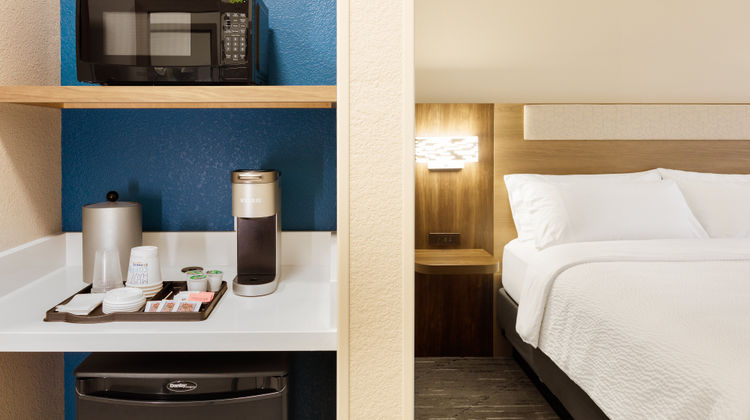 Holiday Inn Express Houston Downtown Room