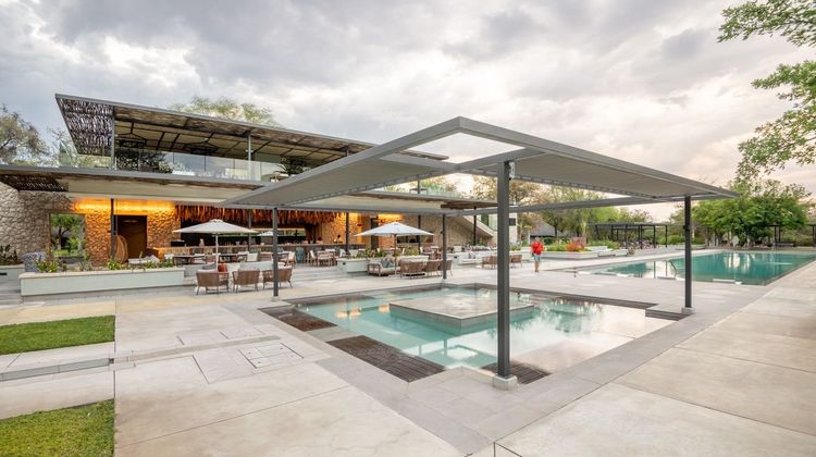 Mokuti Etosha Lodge Pool