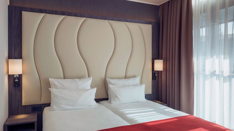 <b>Plaza Premium Den Haag City Center Room</b>. Images powered by <a href="https://www.leonardoworldwide.com/" title="Leonardo Worldwide" target="_blank">Leonardo</a>.