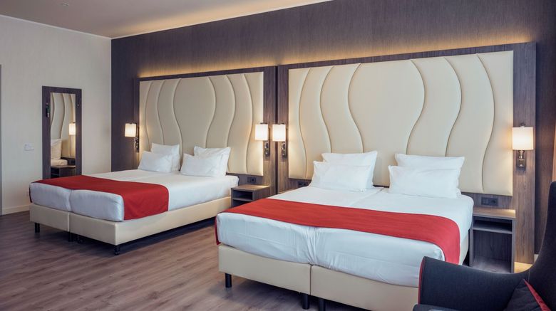 <b>Plaza Premium Den Haag City Center Room</b>. Images powered by <a href="https://www.leonardoworldwide.com/" title="Leonardo Worldwide" target="_blank">Leonardo</a>.