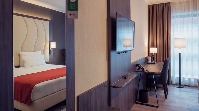 <b>Plaza Premium Den Haag City Center Room</b>. Images powered by <a href="https://www.leonardoworldwide.com/" title="Leonardo Worldwide" target="_blank">Leonardo</a>.