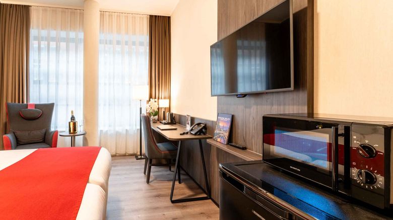 <b>Plaza Premium Den Haag City Center Room</b>. Images powered by <a href="https://www.leonardoworldwide.com/" title="Leonardo Worldwide" target="_blank">Leonardo</a>.