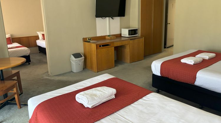 Club Inn Motel Room