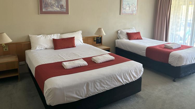 Club Inn Motel Room