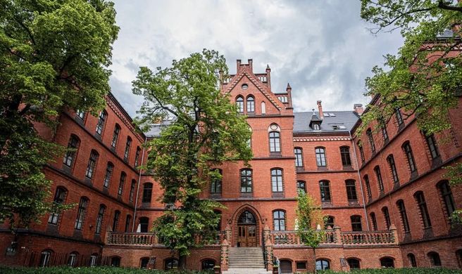 Arche Klasztor Wroclaw Exterior