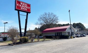 Red Carpet Inn