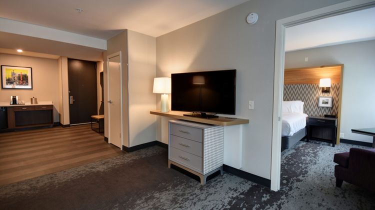 Holiday Inn Lancaster Suite