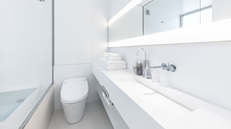 <b>Cuvee J2 Hotel Osaka Room</b>. Images powered by <a href="https://www.leonardoworldwide.com/" title="Leonardo Worldwide" target="_blank">Leonardo</a>.