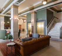 Hotel Petersburg, Tapestry Collection Lobby