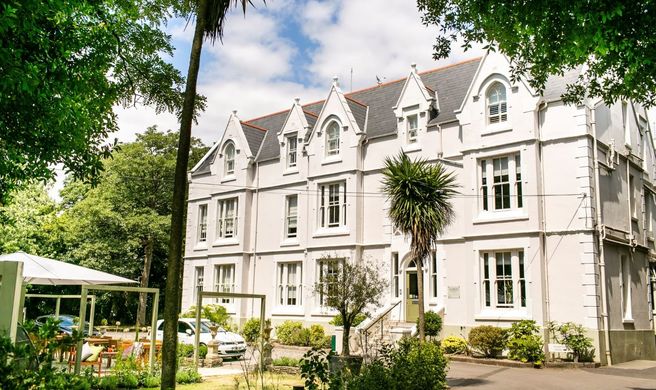 Green House Hotel Exterior
