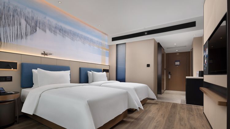 Hampton Ningde Lithium Electricity Town Room