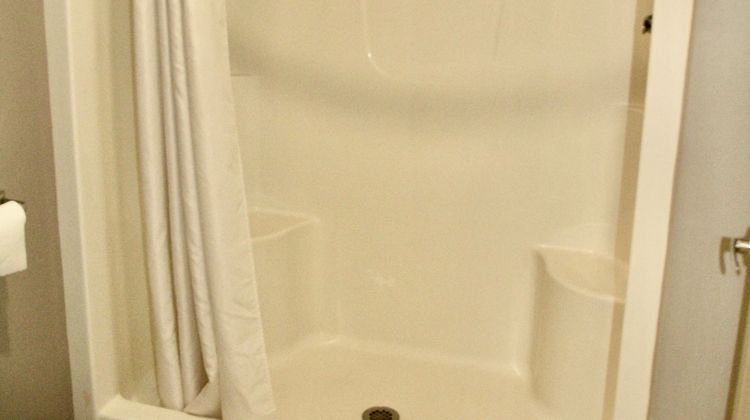 Red Roof Inn & Suites Lake Orion/Auburn Room