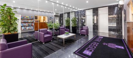 Park Regis Concierge Apartments Lobby