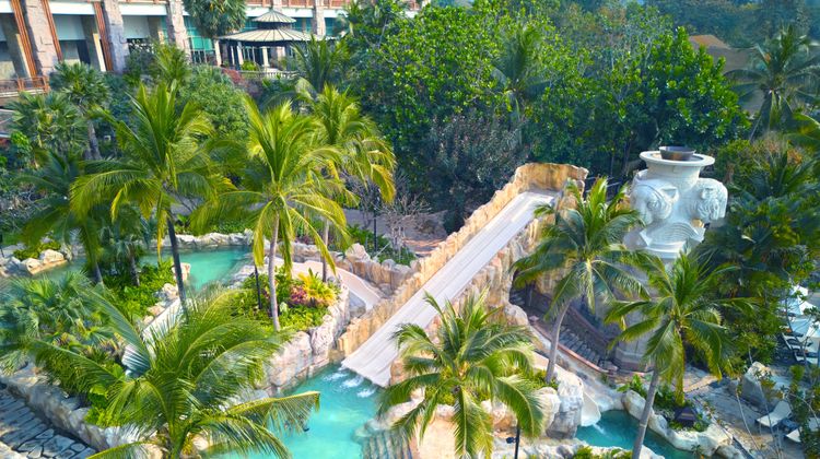Centara Grand Mirage Beach Resort Pool