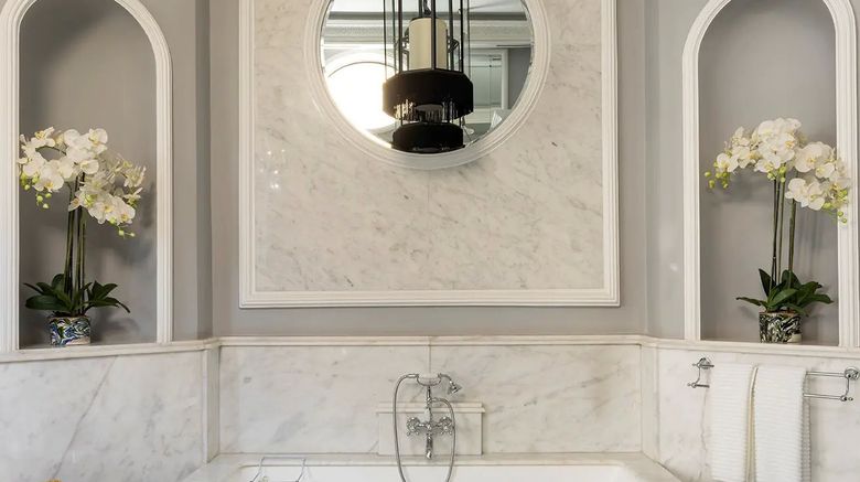 <b>Palais Ronsard Room</b>. Images powered by <a href="https://www.leonardoworldwide.com/" title="Leonardo Worldwide" target="_blank">Leonardo</a>.