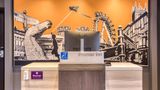 Premier Inn Bristol Parkway (M32) Lobby