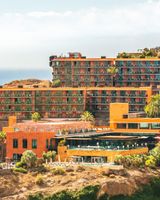 Hotel Salobrena Suites