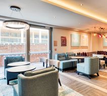 Premier Inn Banbury Town Centre Lobby