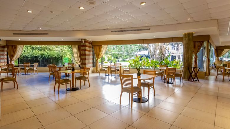 <b>Summit Rainforest & Golf Resort Restaurant</b>. Images powered by <a href="https://www.leonardoworldwide.com/" title="Leonardo Worldwide" target="_blank">Leonardo</a>.