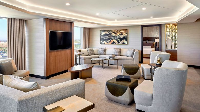<b>JW Marriott Anaheim Resort Suite</b>. Images powered by <a href="https://www.leonardoworldwide.com/" title="Leonardo Worldwide" target="_blank">Leonardo</a>.