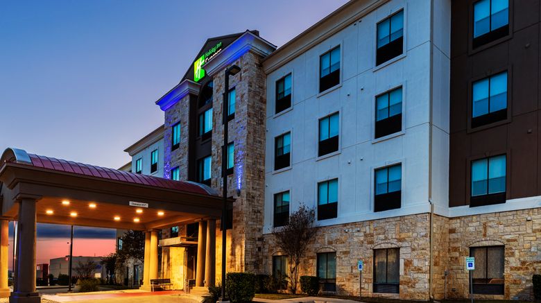 <b>Holiday Inn Express & Suites Del Rio Exterior</b>. Images powered by <a href="https://www.leonardoworldwide.com/" title="Leonardo Worldwide" target="_blank">Leonardo</a>.