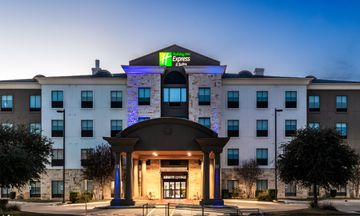 Holiday Inn Express & Suites Del Rio