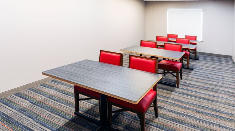 Holiday Inn Express & Suites Del Rio Meeting