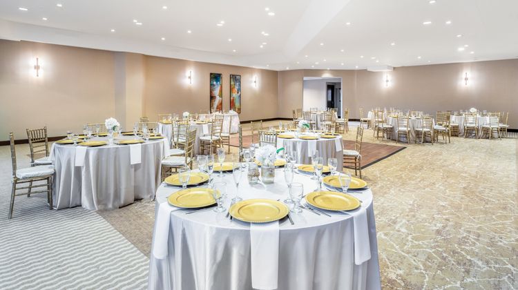 Crowne Plaza Los Angeles Harbor Hotel Ballroom