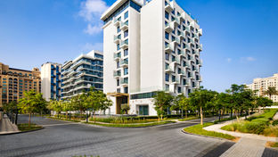 Th8 Palm Dubai Beach Resort-Vignette Col