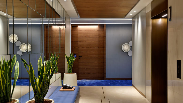 <b>Th8 Palm Dubai Beach Resort-Vignette Col Lobby</b>. Images powered by <a href="https://www.leonardoworldwide.com/" title="Leonardo Worldwide" target="_blank">Leonardo</a>.
