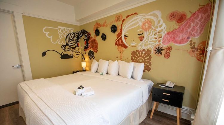 Hotel Des Arts Suite