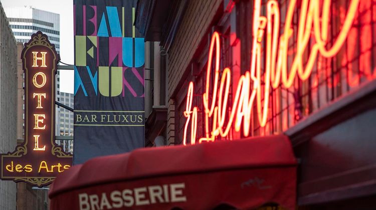 Hotel Des Arts Exterior
